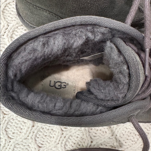 UGG brand new without box gray chukka boots. - Picture 5 of 8